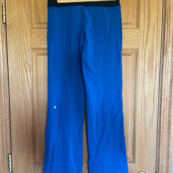 Lululemon Astro Pants 6 - Picture 4 of 5